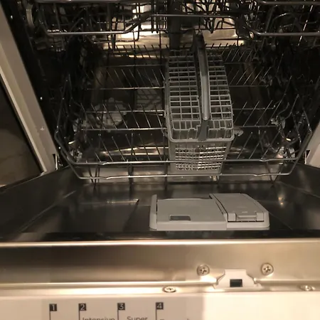 Premium Center 2 Glassed Balcony Free Private Parking Kemi