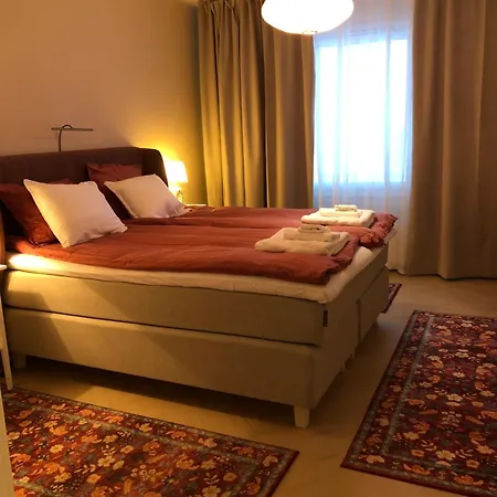 Premium Center 2 Glassed Balcony Free Private Parking Apartment *