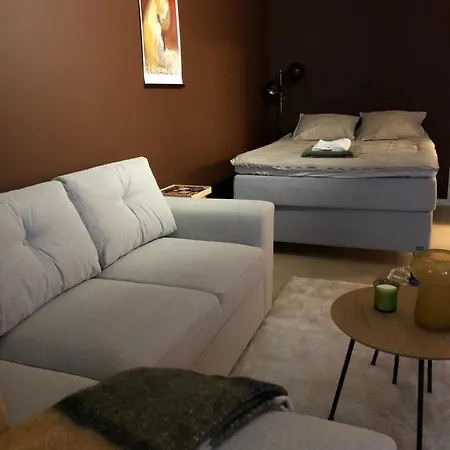 Premium Center 2 Glassed Balcony Free Private Parking