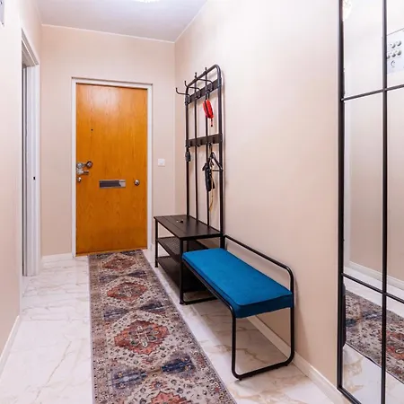 Premium Center 2 Glassed Balcony Free Private Parking * ケミ
